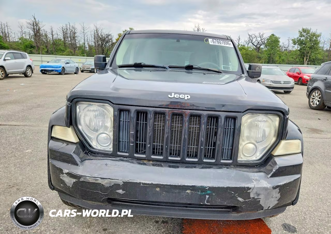 2008 Jeep Liberty Sport VIN:1J8GN28KX8W255712 - 5