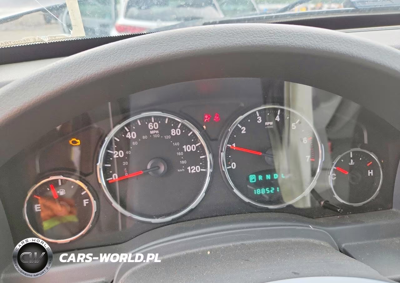 2008 Jeep Liberty Sport VIN:1J8GN28KX8W255712 - 9