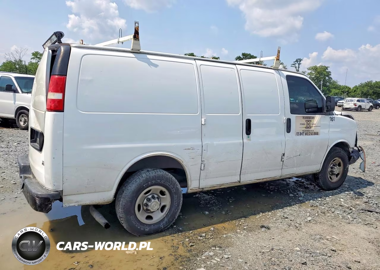 2016 Chevrolet Express G2500 VIN:1GCWGAFF6G1179303 - 3