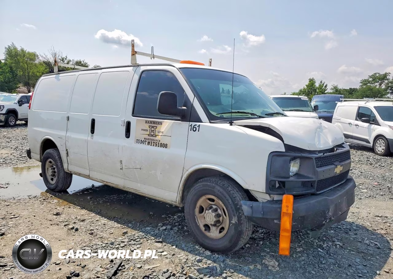 2016 Chevrolet Express G2500 VIN:1GCWGAFF6G1179303 - 4