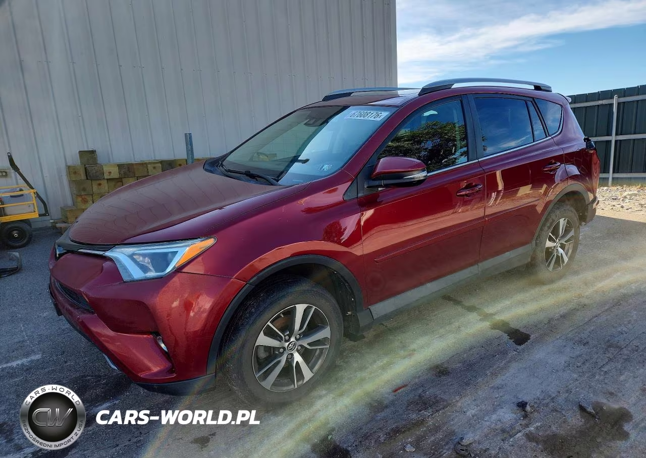 2018 Toyota Rav4 Xle VIN:2T3RFREVXJW732437 - 1