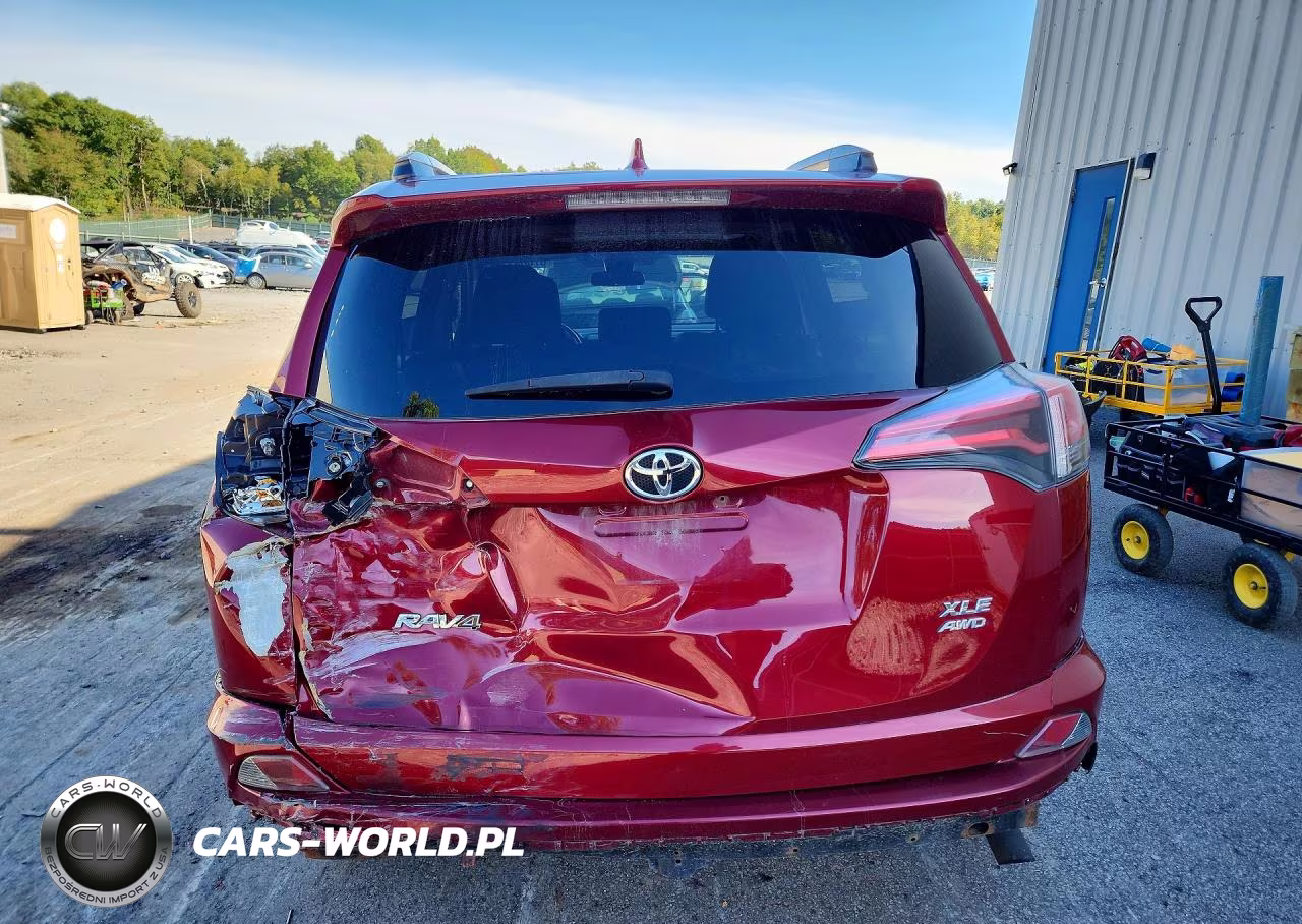2018 Toyota Rav4 Xle VIN:2T3RFREVXJW732437 - 6