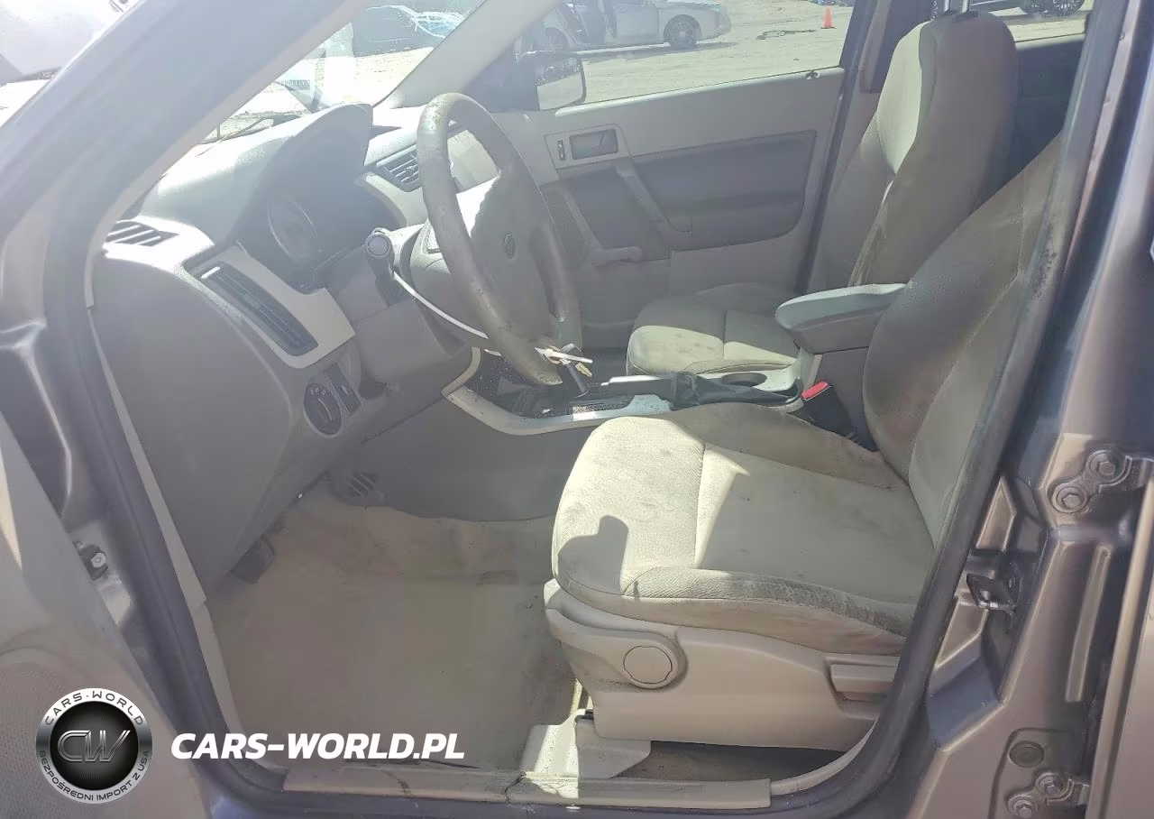 2011 Ford Focus S VIN:1FAHP3EN1BW141525 - 7