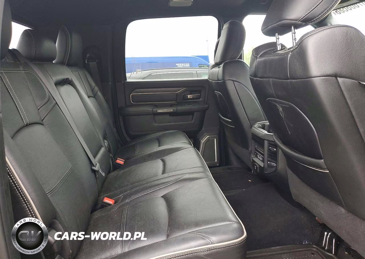 2021 Ram 2500 Limited VIN:3C6UR5TL3MG606010 - 10