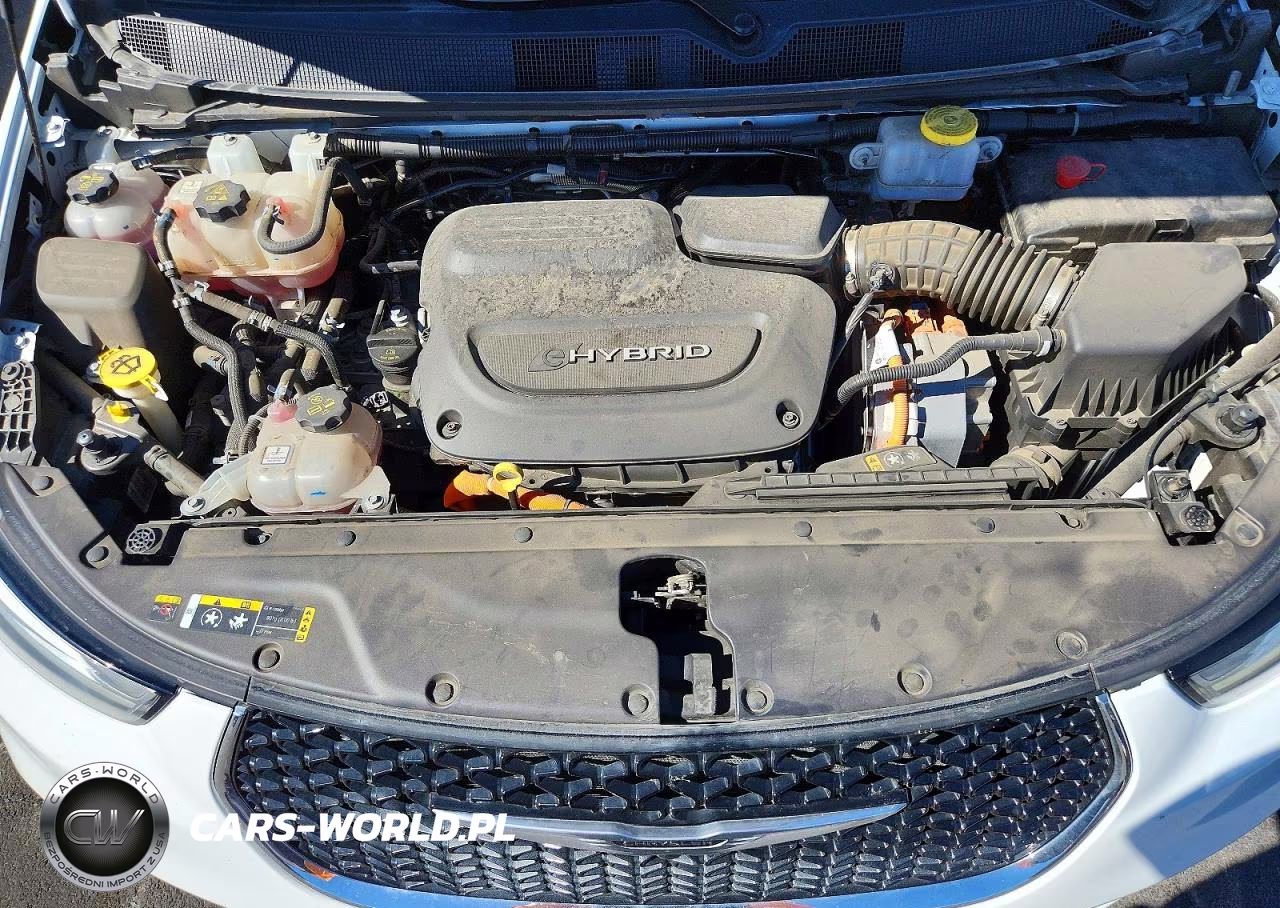 2023 Chrysler Pacifica Hybrid Limited VIN:2C4RC1S72PR626826 - 12