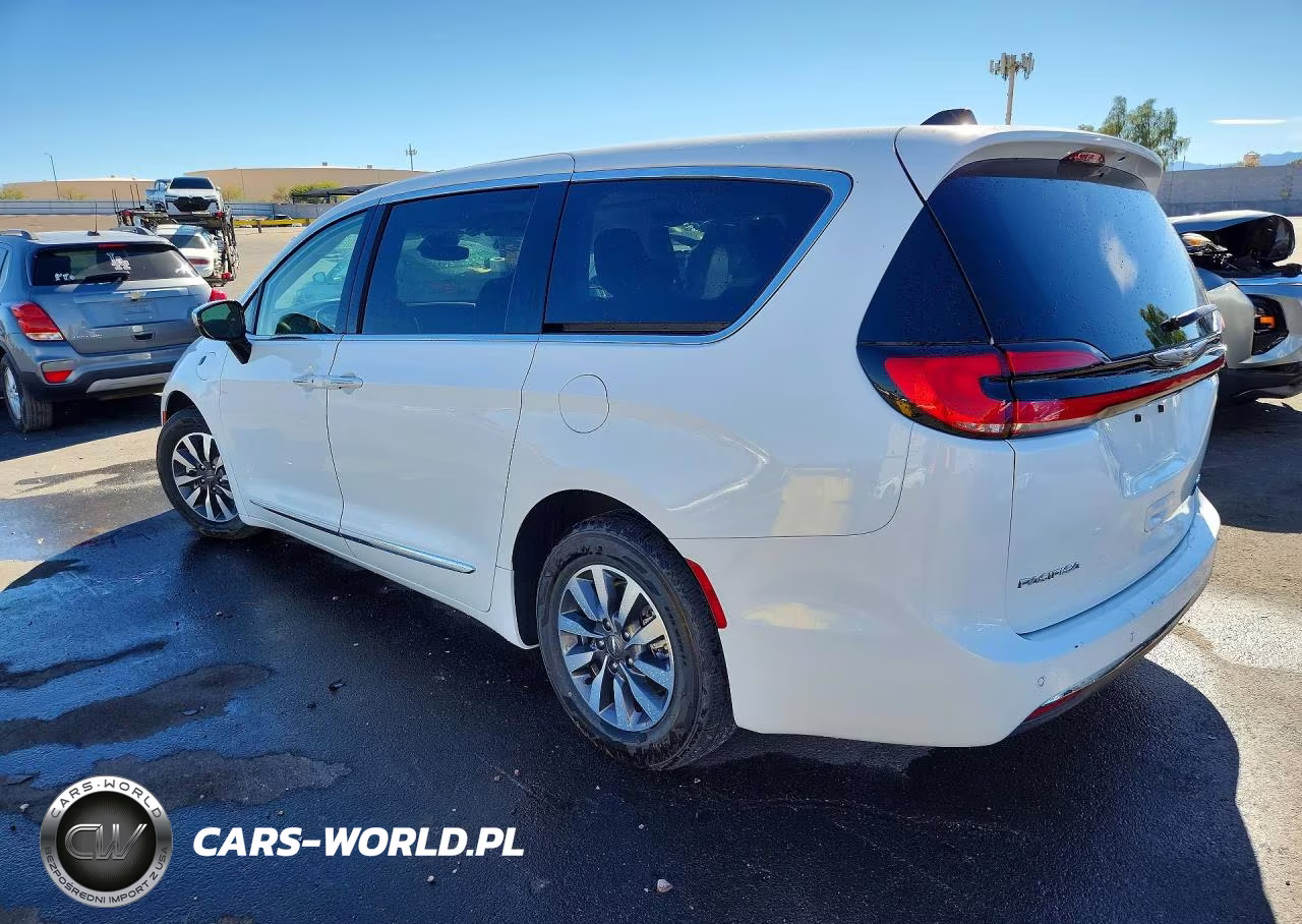 2023 Chrysler Pacifica Hybrid Limited VIN:2C4RC1S72PR626826 - 2