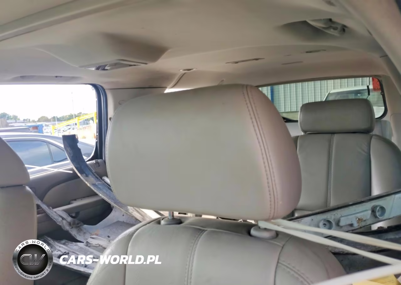 2007 Chevrolet Suburban K1500 VIN:1GNFK16397J214394 - 10