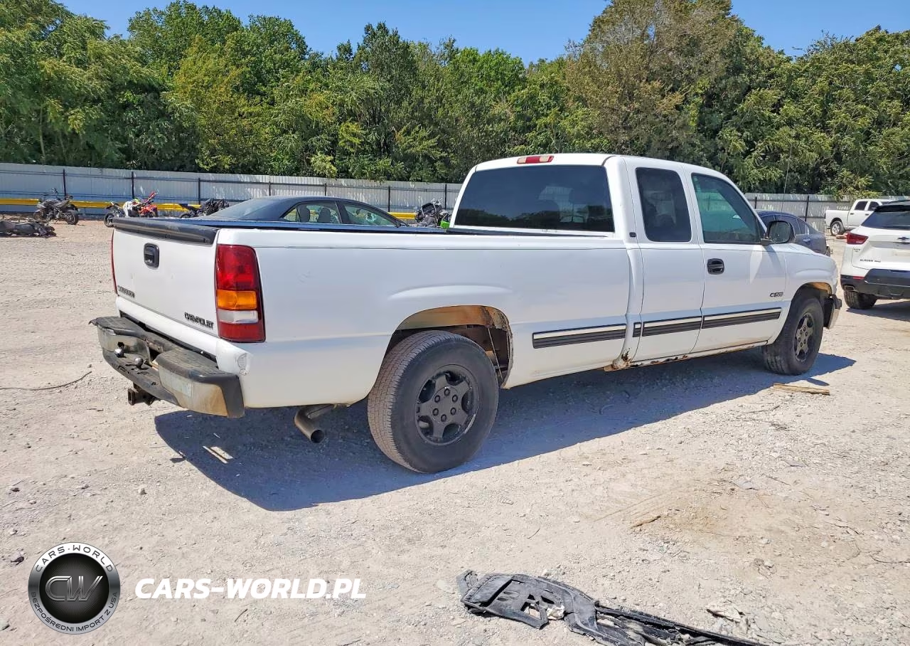 2000 Chevrolet Silverado C1500 VIN:1GCEC19T1YE408618 - 3