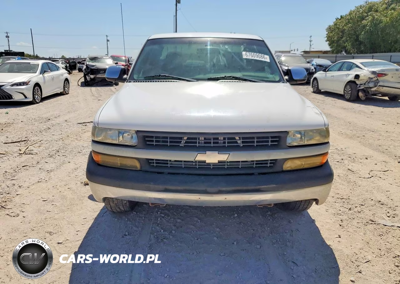 2000 Chevrolet Silverado C1500 VIN:1GCEC19T1YE408618 - 5