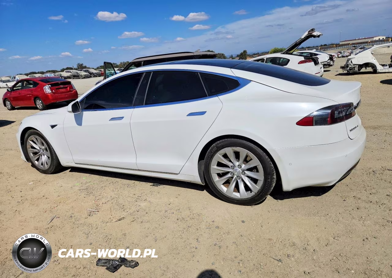 2016 Tesla Model S VIN:5YJSA1E29GF168818 - 2
