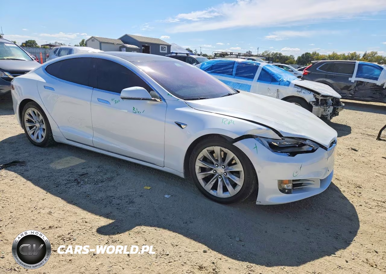2016 Tesla Model S VIN:5YJSA1E29GF168818 - 4