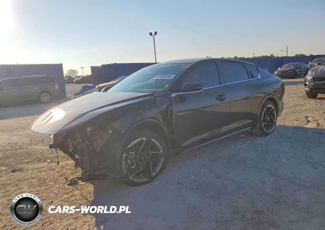 2026 Kia K4 Gt Line VIN:3KPFW4DE5TE305270 - 1
