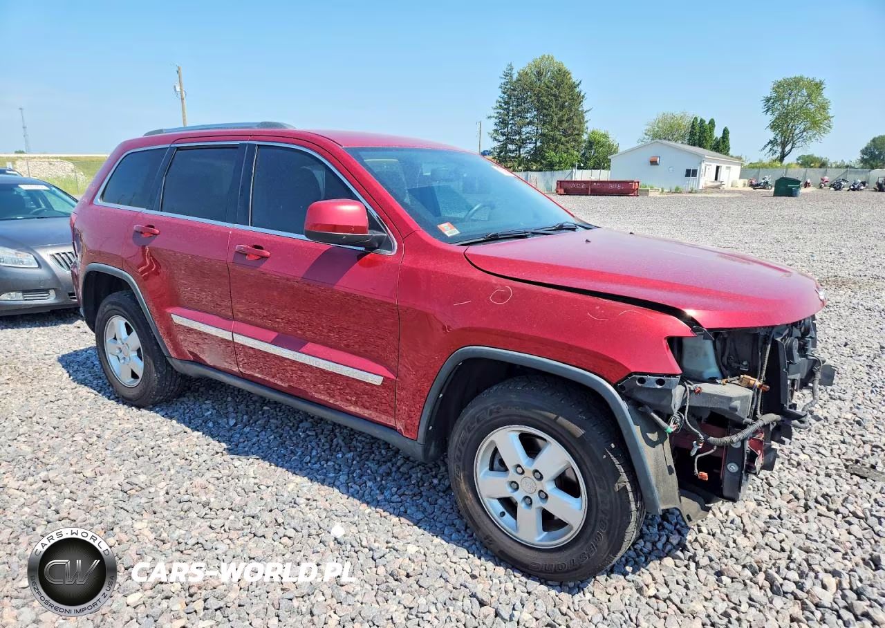 2013 Jeep Grand Cherokee Laredo VIN:1C4RJFAG5DC640986 - 4