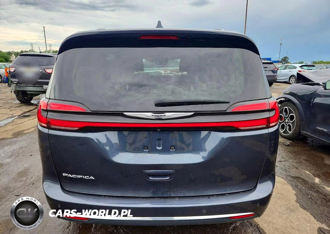 2021 Chrysler Pacifica Touring L VIN:2C4RC1BG4MR555785 - 6