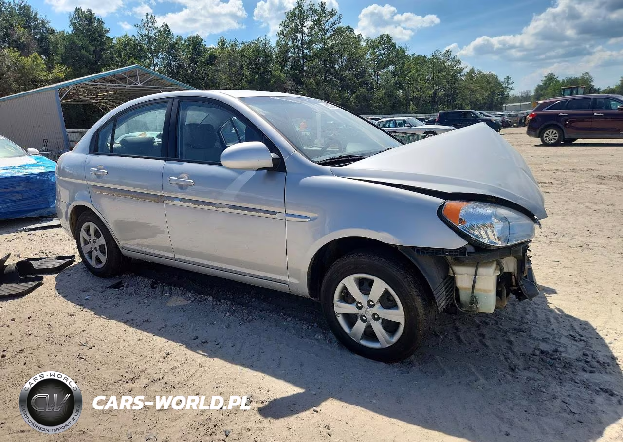 2009 Hyundai Accent Gls VIN:KMHCN46C79U370774 - 4