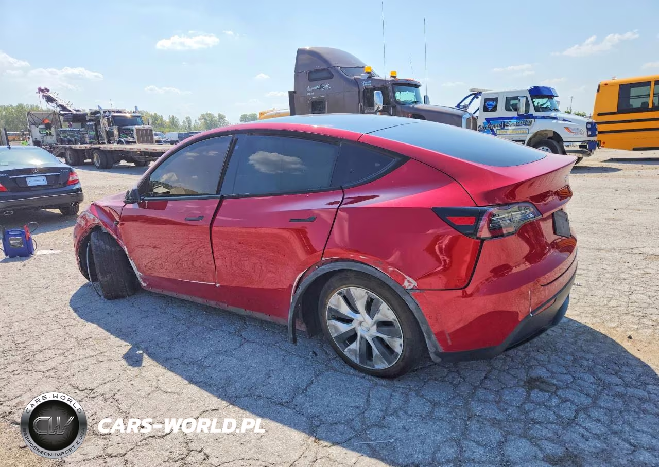 2020 Tesla Model Y VIN:5YJYGDEE3LF026110 - 2