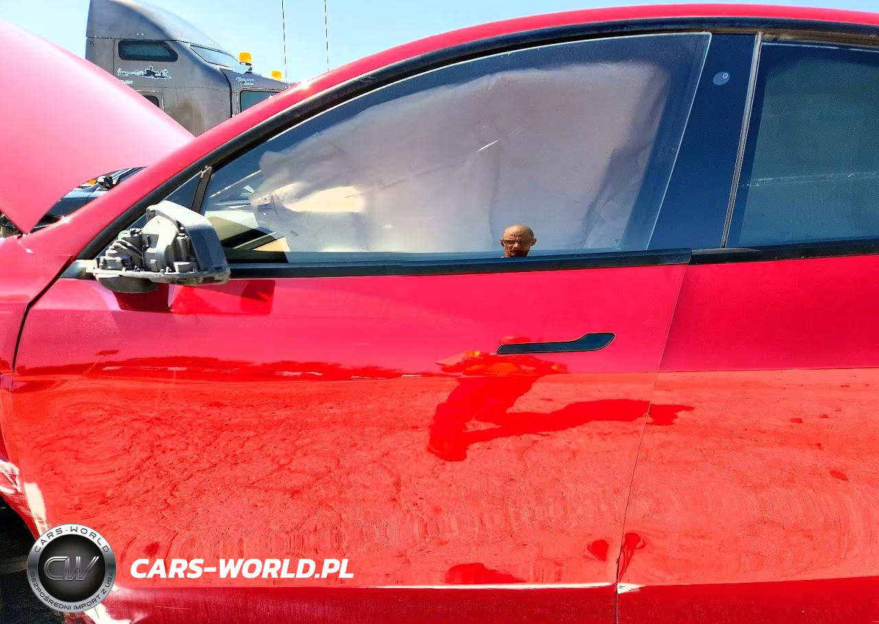 2020 Tesla Model Y VIN:5YJYGDEE3LF026110 - 7