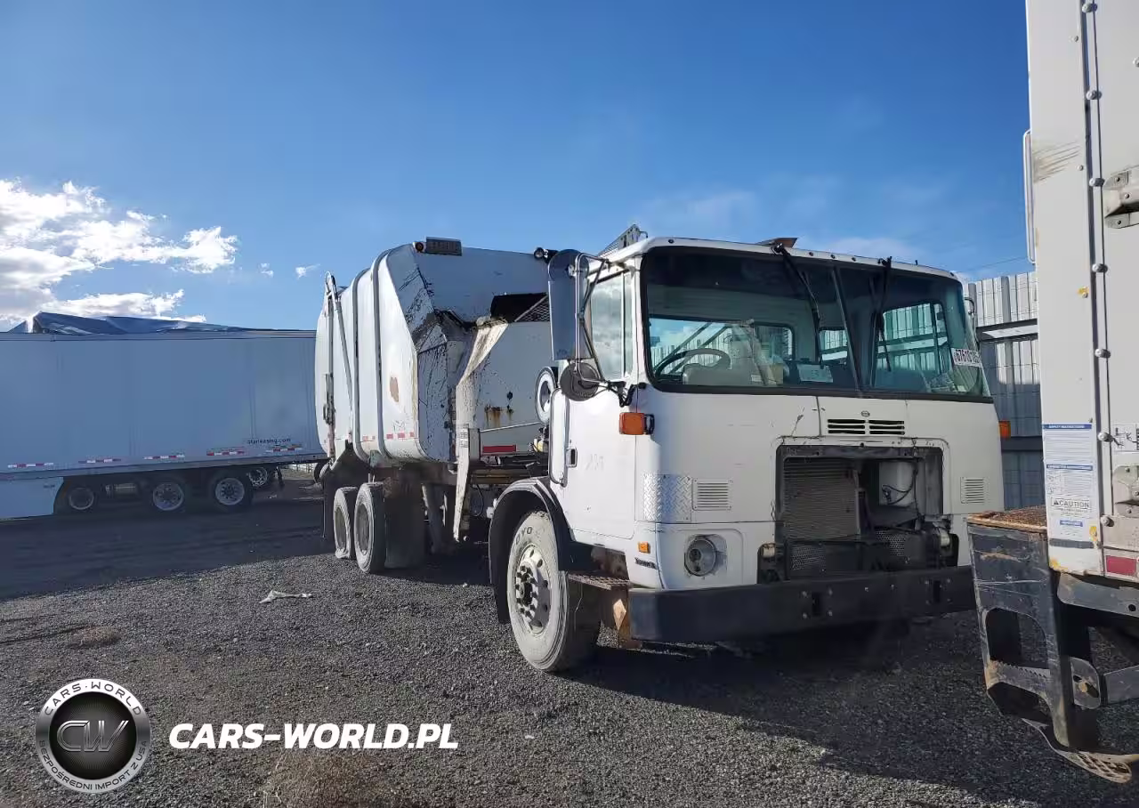 2010 Autocar Llc Xpeditor Refuse Truck
