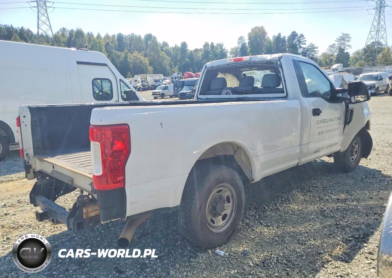 2017 Ford F250 Super Duty VIN:1FTBF2A61HEC22860 - 3
