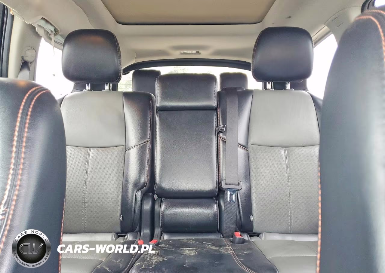 2020 Nissan Pathfinder Sl VIN:5N1DR2CM4LC598772 - 10
