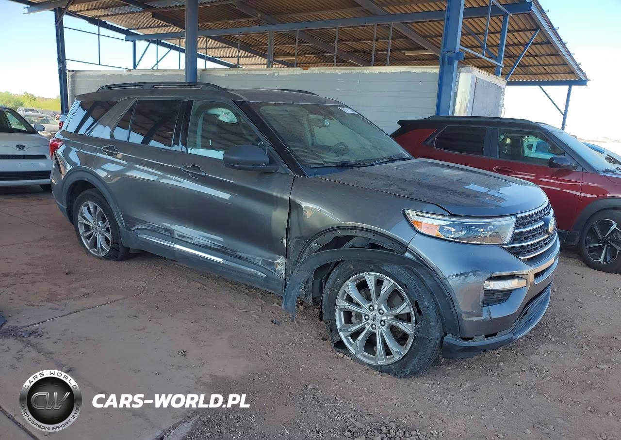 2021 Ford Explorer Xlt VIN:1FMSK8DH0MGA01045 - 4