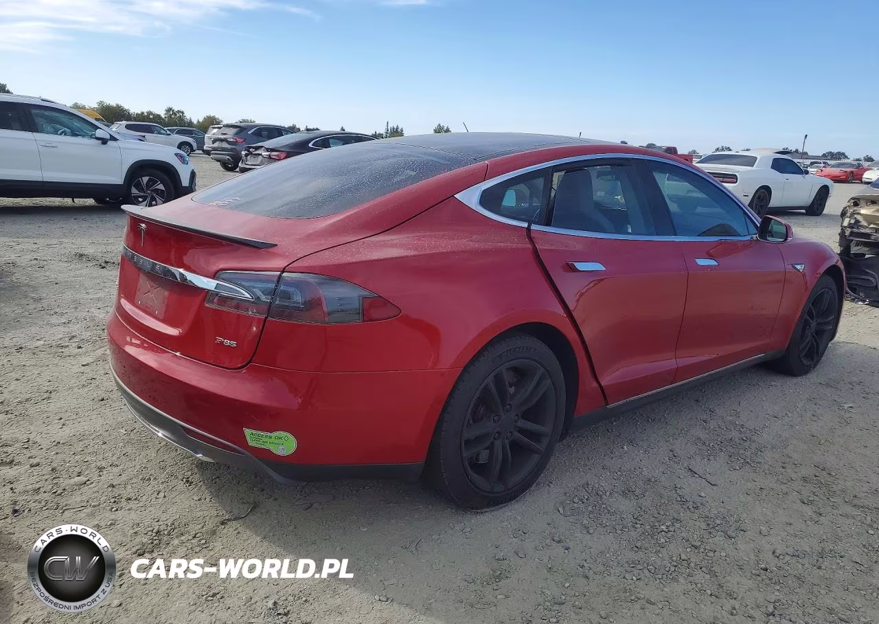 2013 Tesla Model S VIN:5YJSA1CP8DFP22618 - 3
