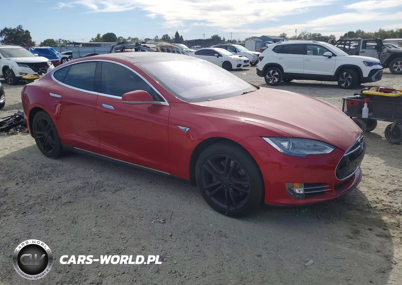 2013 Tesla Model S VIN:5YJSA1CP8DFP22618 - 4