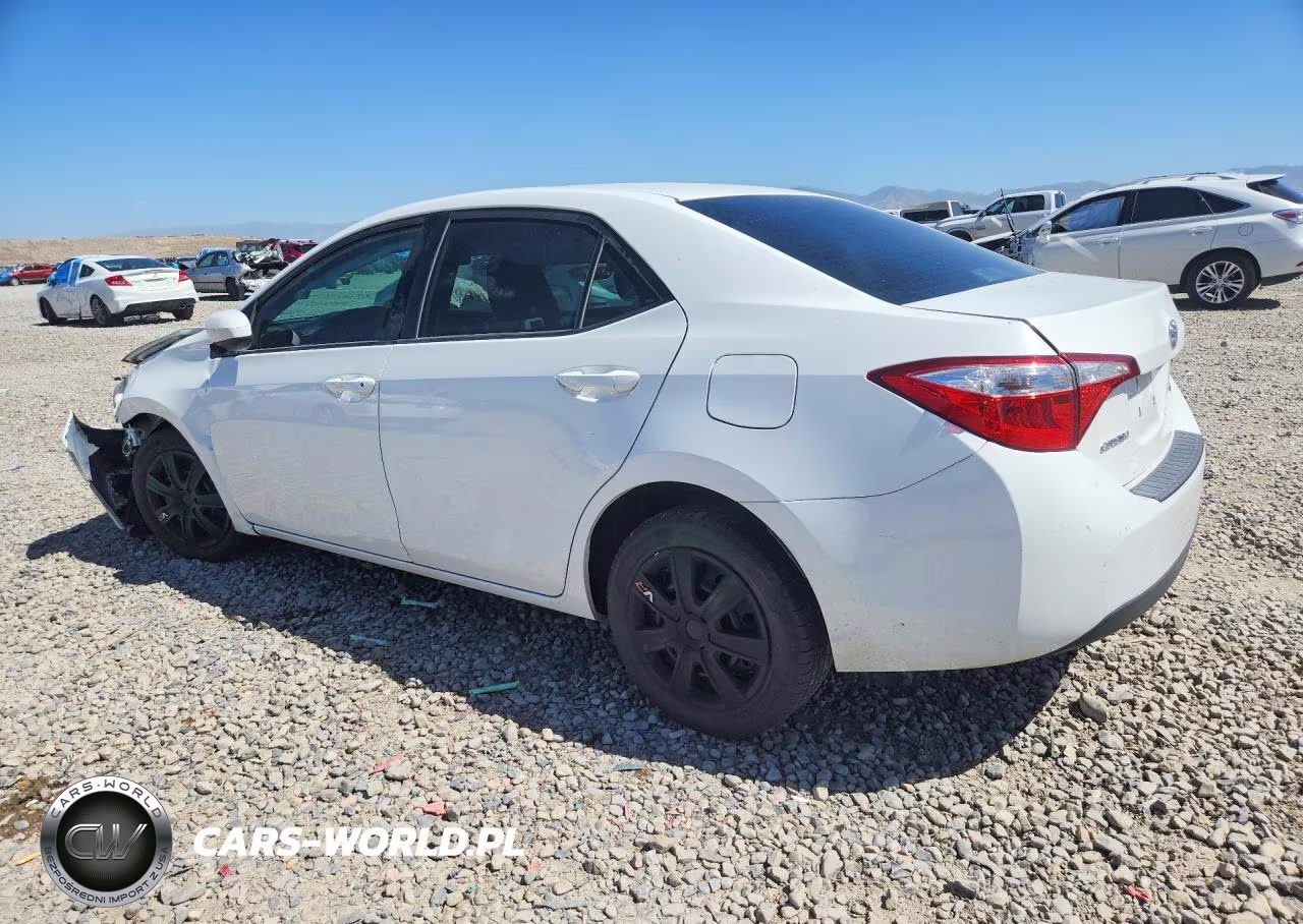 2015 Toyota Corolla Le VIN:5YFBURHE7FP339578 - 2