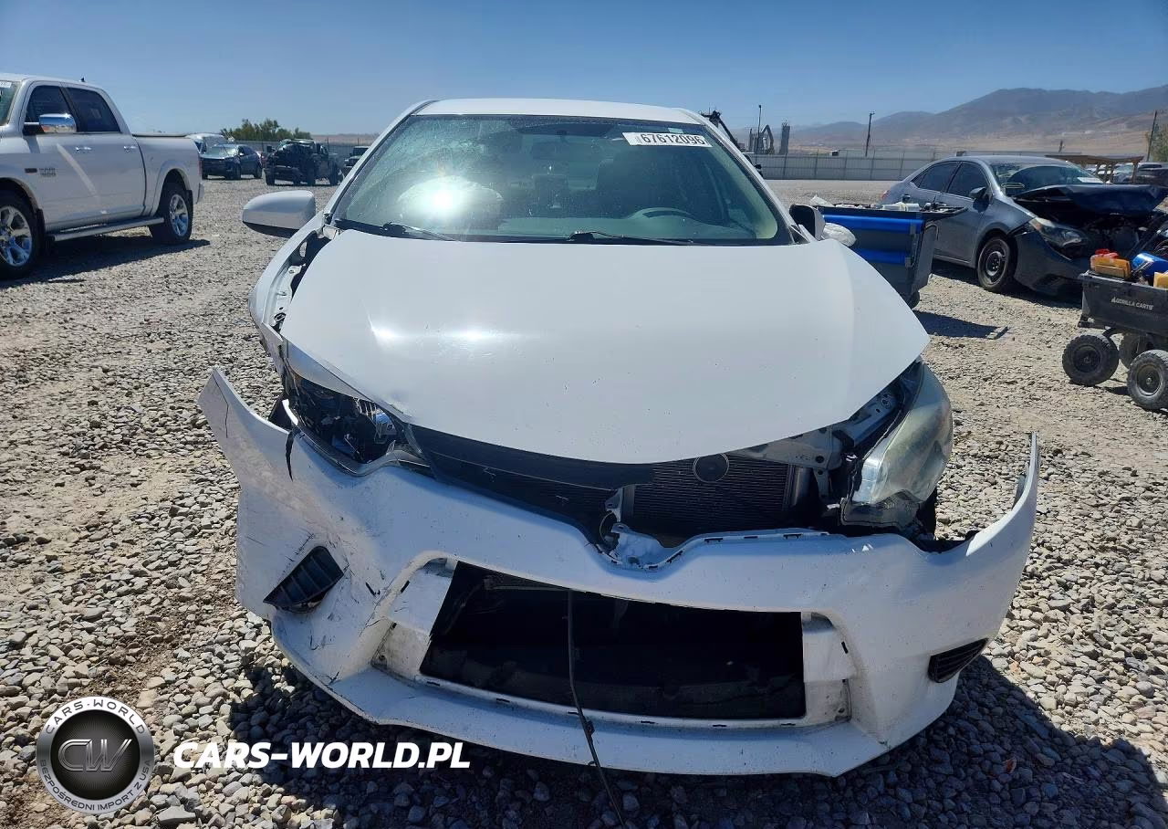 2015 Toyota Corolla Le VIN:5YFBURHE7FP339578 - 5