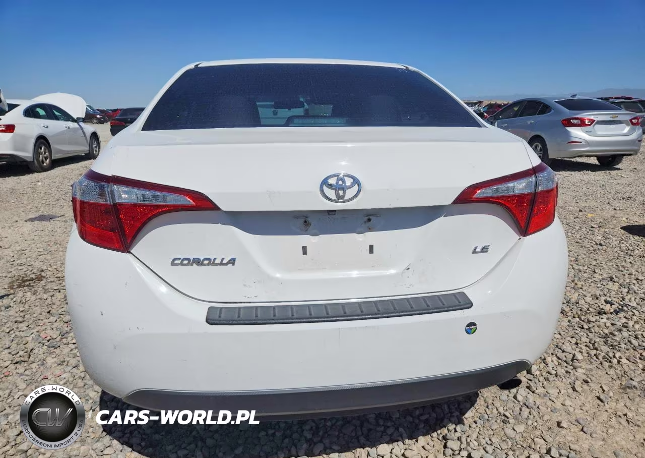 2015 Toyota Corolla Le VIN:5YFBURHE7FP339578 - 6