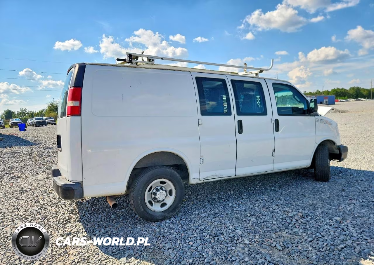 2016 Chevrolet Express G2500 VIN:1GCWGAFF7G1306267 - 3