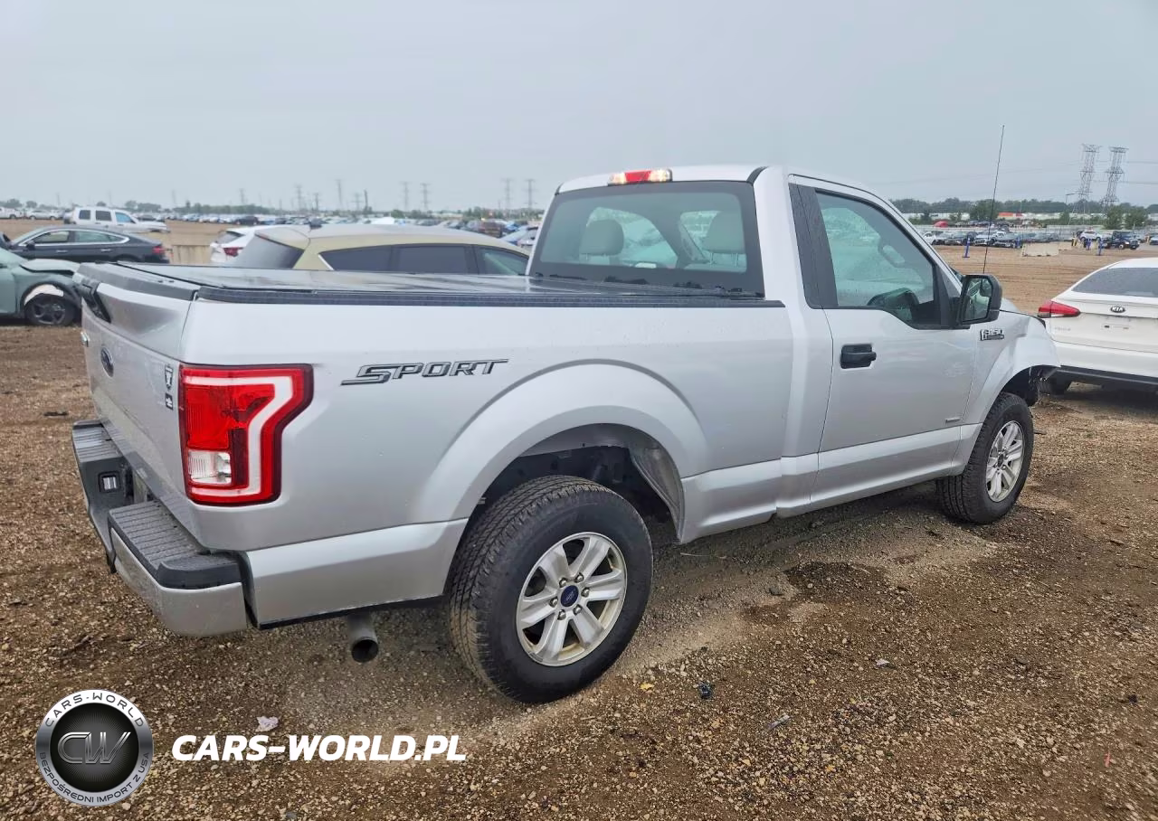 2016 Ford F150 VIN:1FTMF1CP3GKE45975 - 3