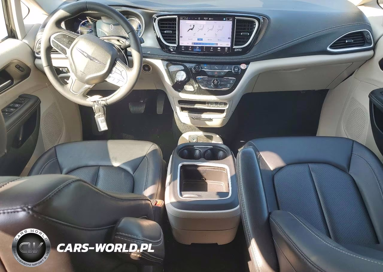 2024 Chrysler Pacifica Hybrid Select VIN:2C4RC1S77RR196729 - 8