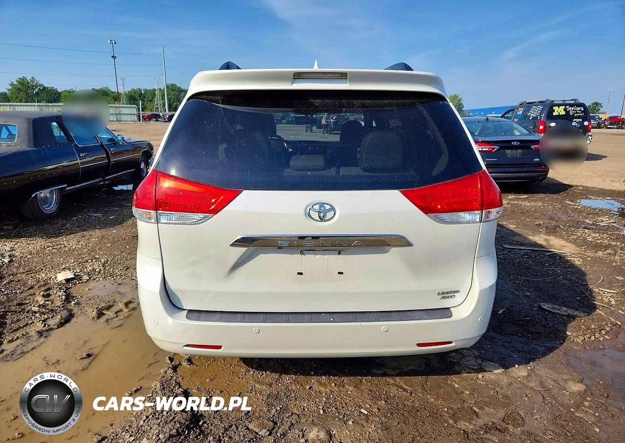 2011 Toyota Sienna Limited 7-Passenger VIN:5TDDK3DC1BS029766 - 6