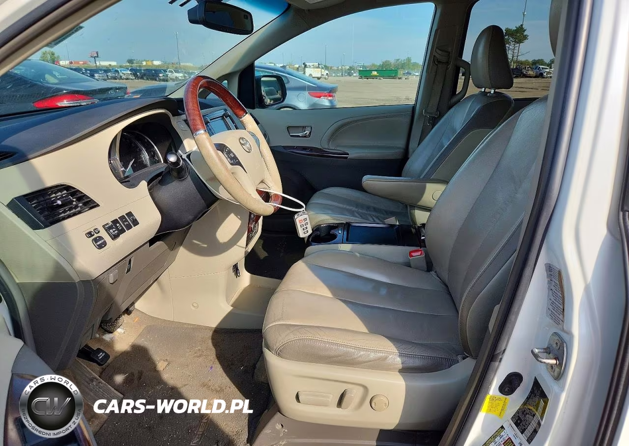 2011 Toyota Sienna Limited 7-Passenger VIN:5TDDK3DC1BS029766 - 7