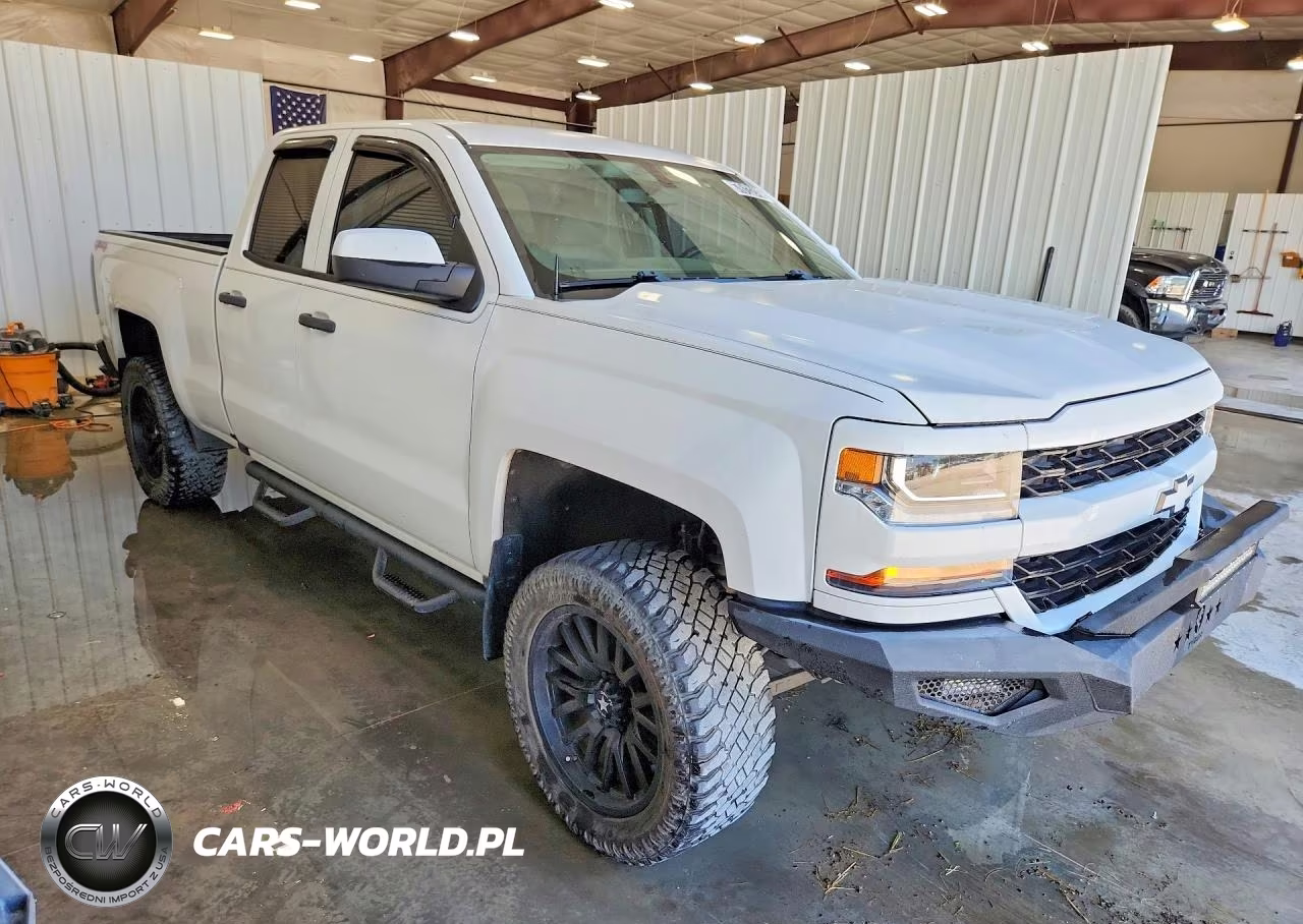 2016 Chevrolet Silverado K1500 Custom VIN:1GCVKPEC4GZ184179 - 4