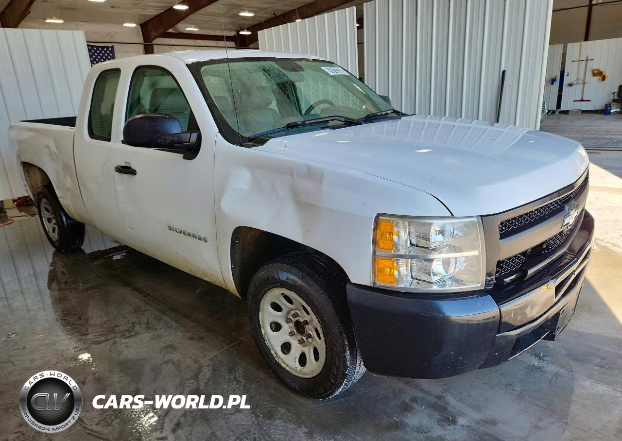 2013 Chevrolet Silverado C1500 VIN:1GCRCPEX5DZ105048 - 4