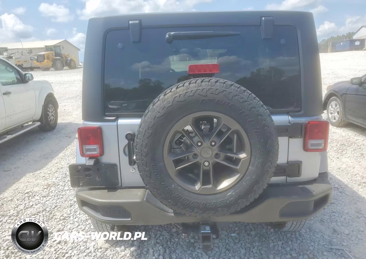 2016 Jeep Wrangler Unlimited Sahara VIN:1C4BJWEG9GL291749 - 6