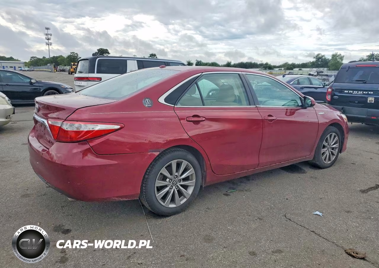2016 Toyota Camry Hybrid Xle VIN:4T1BD1FK9GU194764 - 3