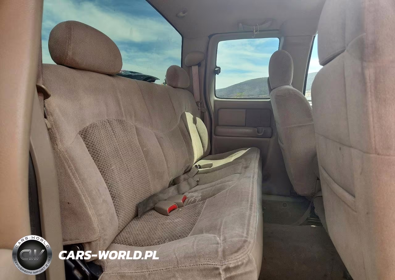 2001 Chevrolet Silverado C1500 VIN:2GCEC19V211383382 - 10