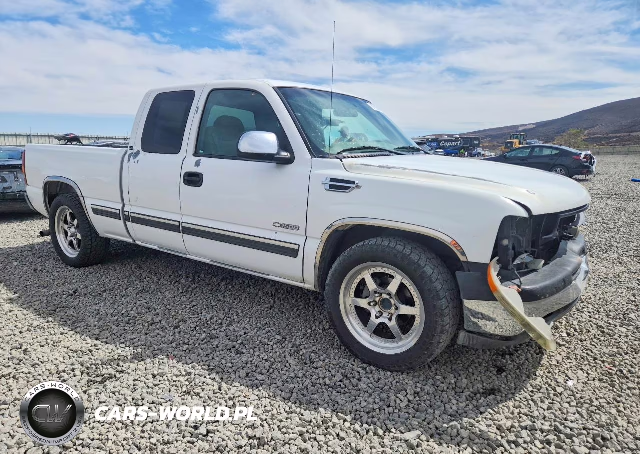 2001 Chevrolet Silverado C1500 VIN:2GCEC19V211383382 - 4