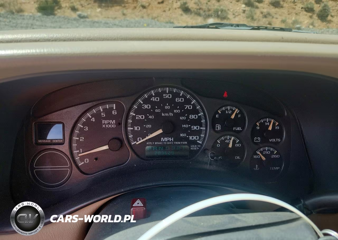 2001 Chevrolet Silverado C1500 VIN:2GCEC19V211383382 - 9