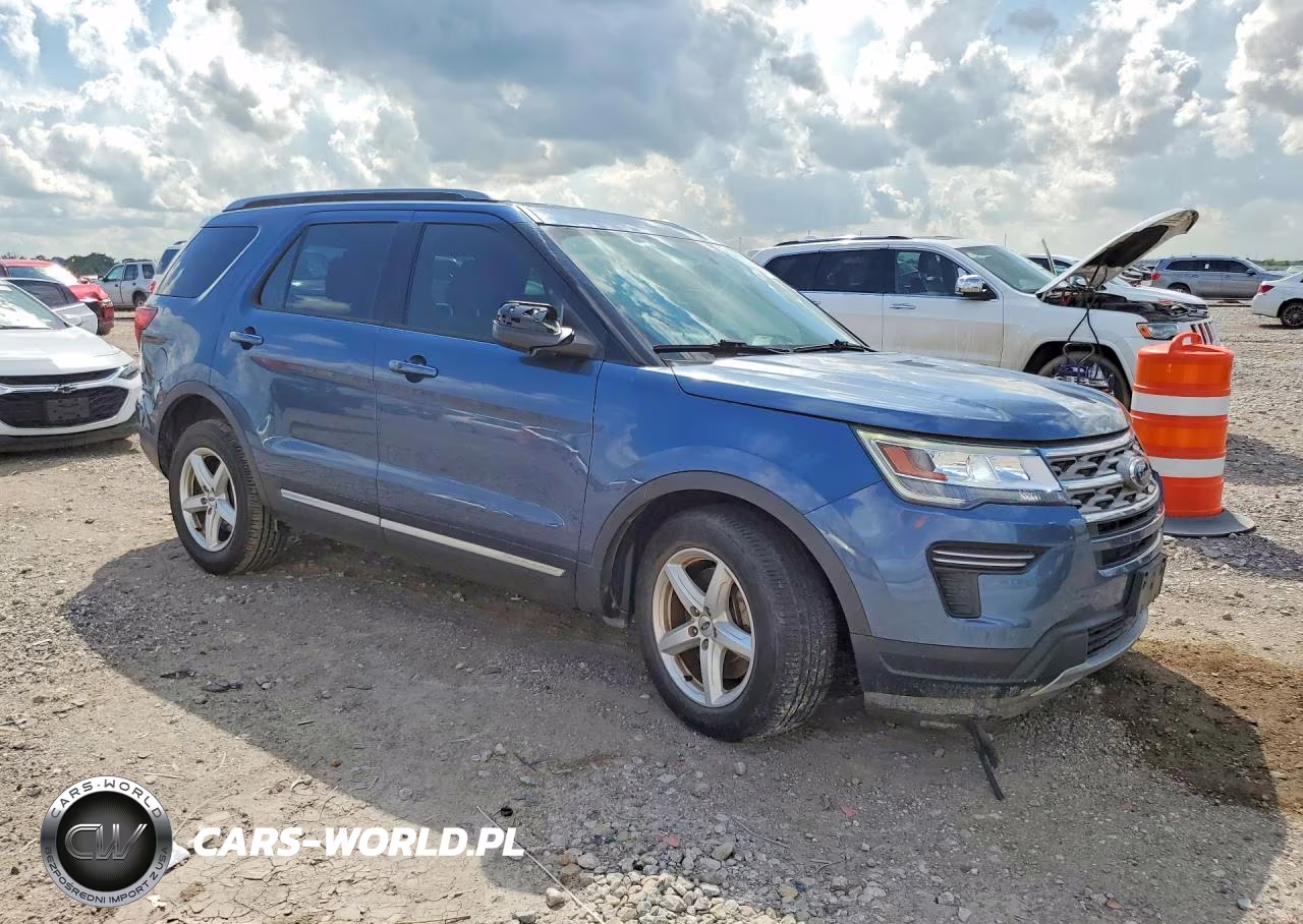 2018 Ford Explorer Xlt VIN:1FM5K7D88JGB42299 - 4