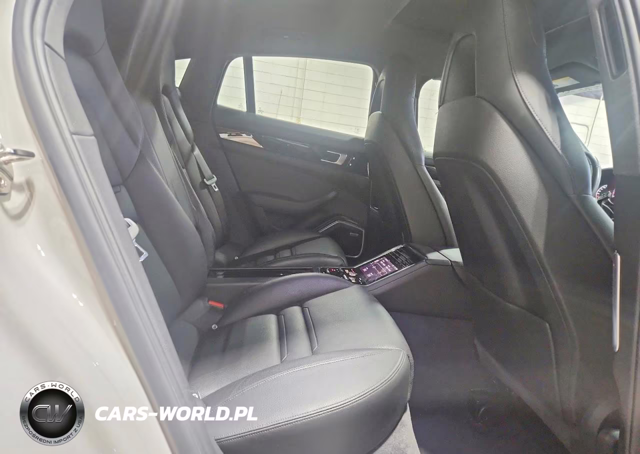 2020 Porsche Panamera Base VIN:WP0AA2A73LL101755 - 10