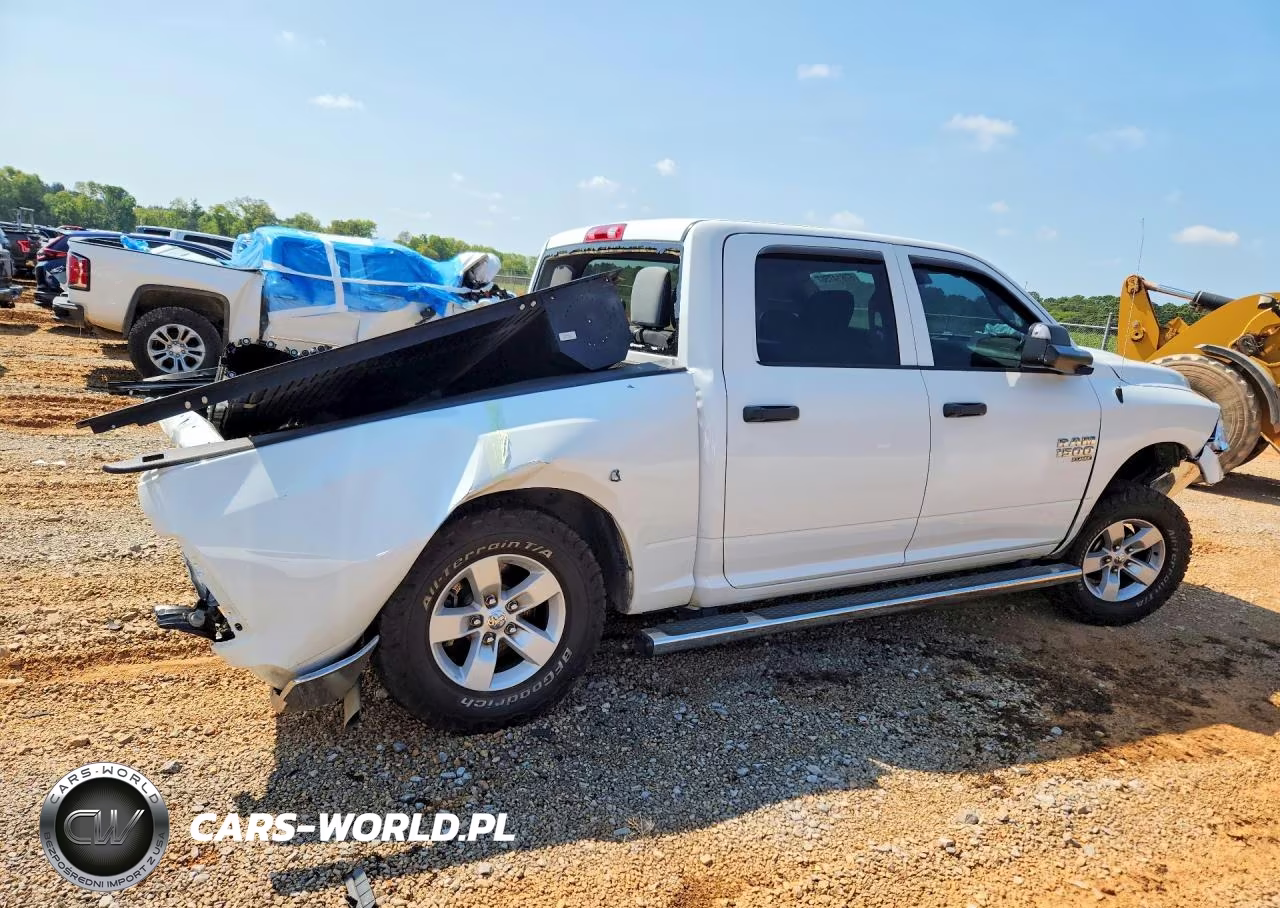 2022 Ram 1500 Classic Tradesman VIN:3C6RR7KG7NG188400 - 3