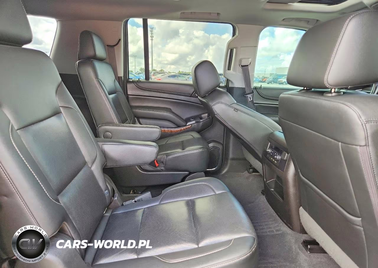 2019 Chevrolet Suburban K1500 Premier VIN:1GNSKJKC1KR259263 - 11