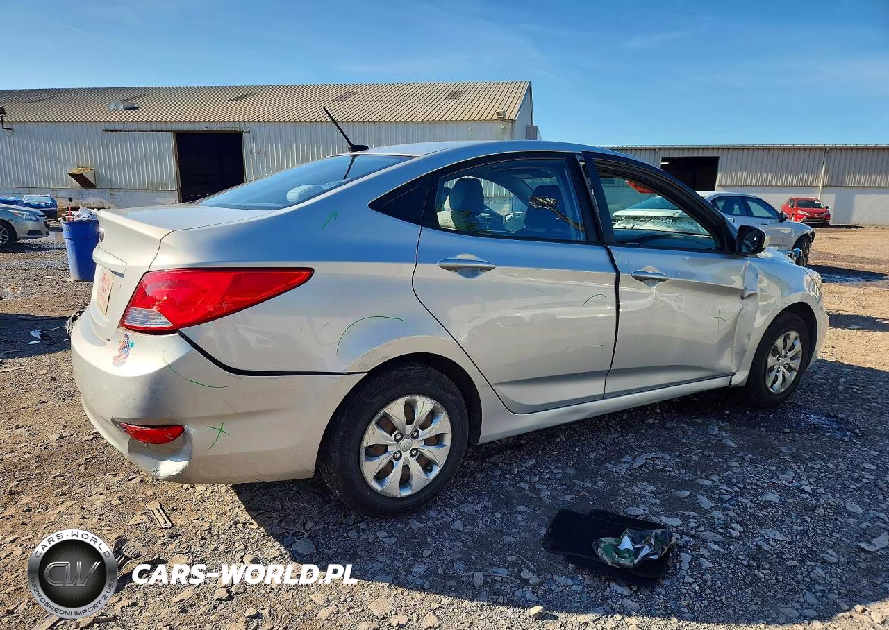2015 Hyundai Accent Gls VIN:KMHCT4AEXFU834750 - 3