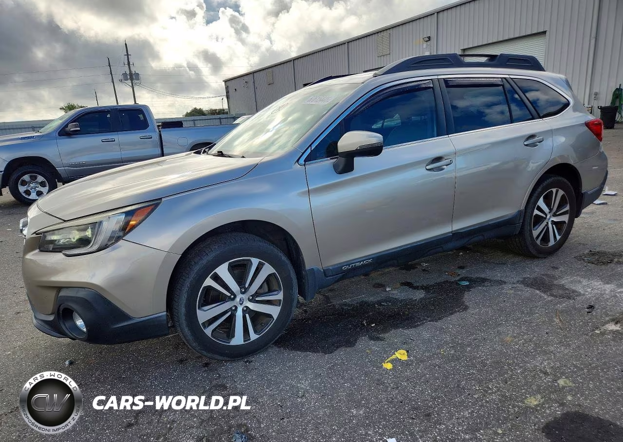 2018 Subaru Outback 2.5I Limited VIN:4S4BSANC5J3390343 - 1