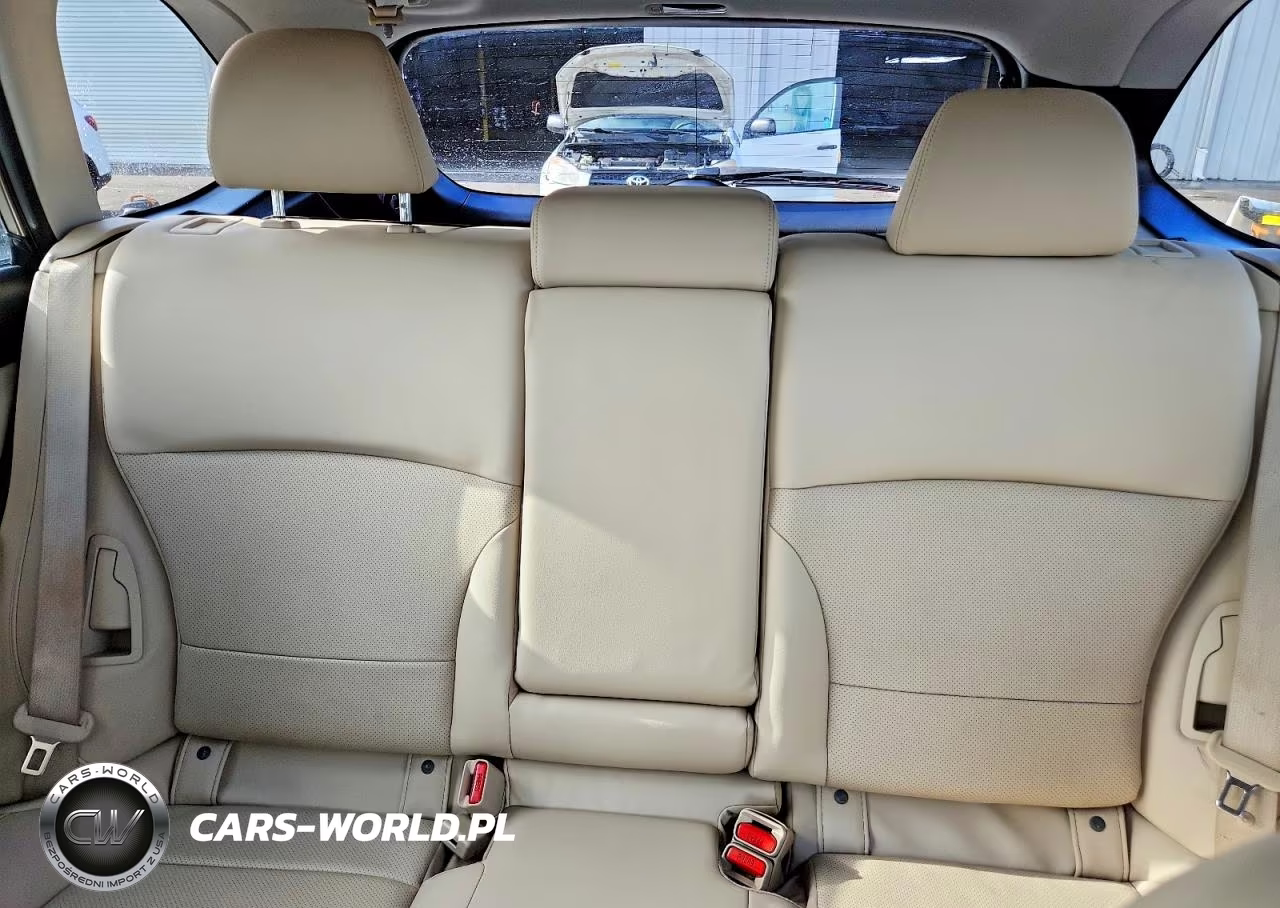 2018 Subaru Outback 2.5I Limited VIN:4S4BSANC5J3390343 - 10
