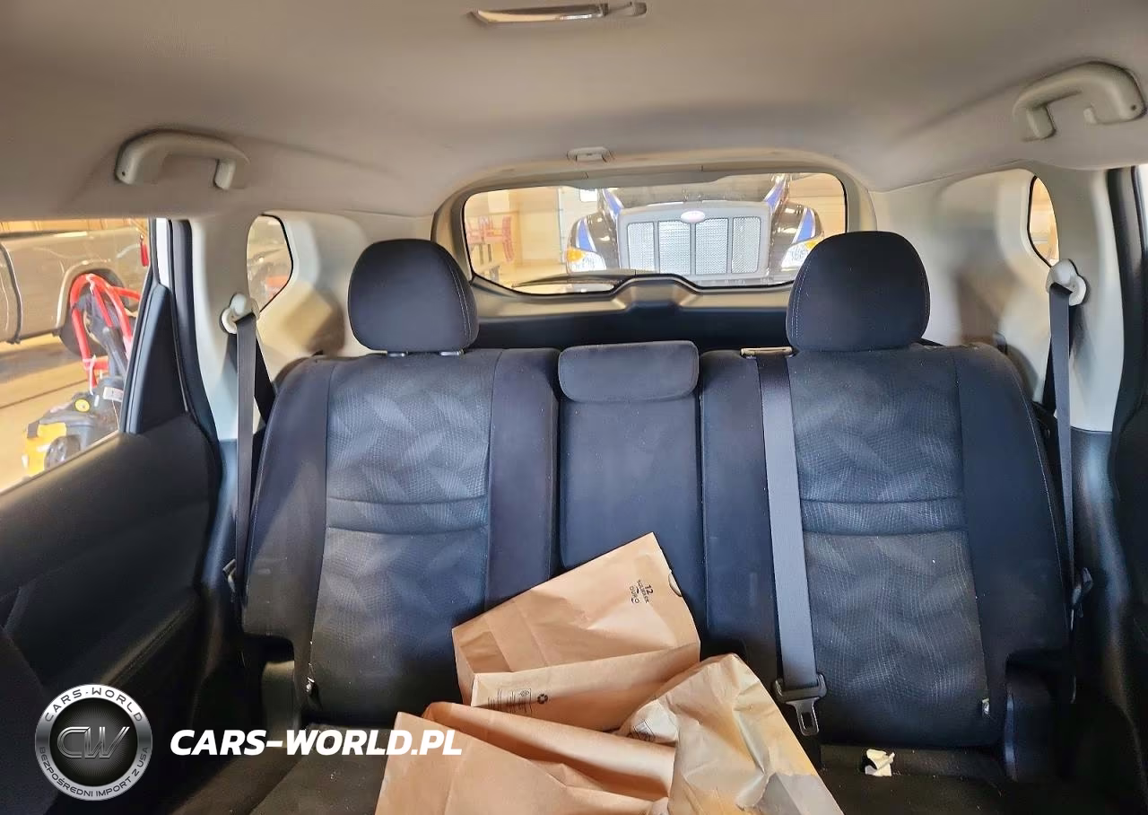2016 Nissan Rogue S VIN:JN8AT2MV8GW142976 - 10